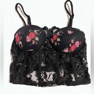 Women’s floral crop top